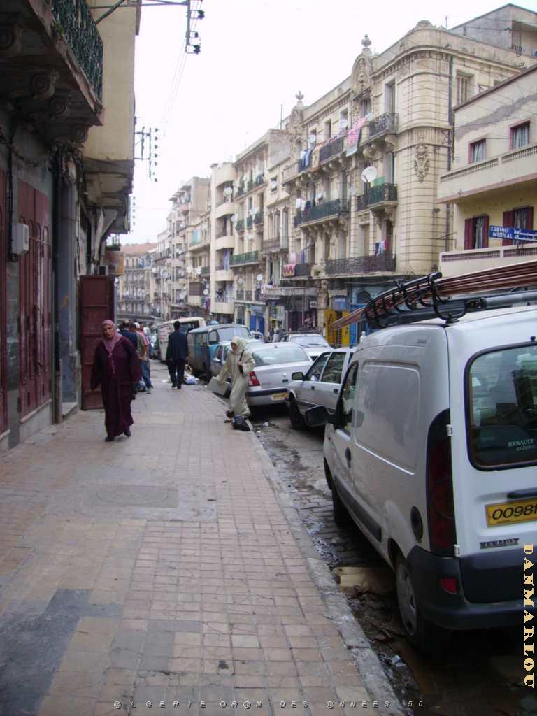ORAN en descendant le bd marceau.JPG